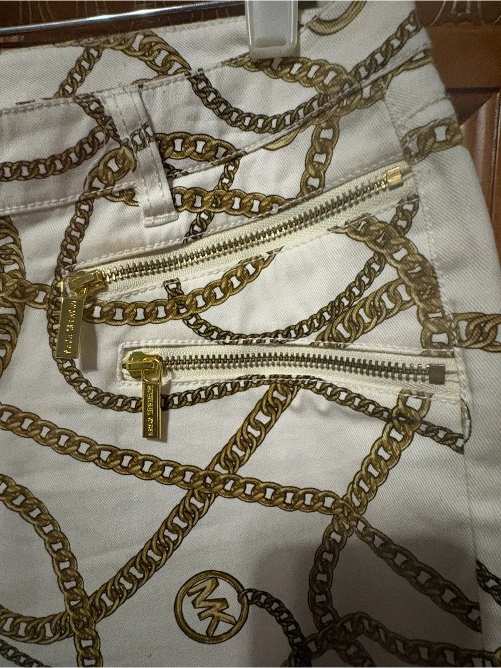 Michael Kors White Skinny Pants with Gold Chain Print Accent